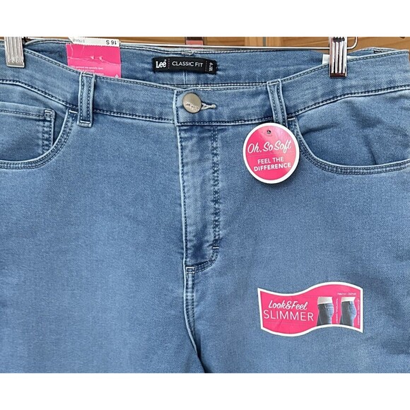 Lee Women’s Classic Fit Straight Leg Soft Denim Stretch Jeans Size 16 Short NWT - Picture 5 of 7